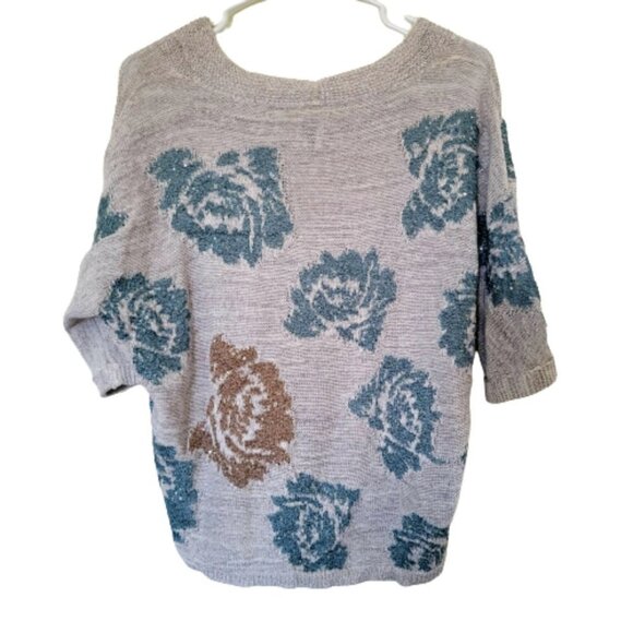 Nic+zoé  Nwot short  dolmam sleeve, Metallic thread an sequins on the flowers - Picture 5 of 5